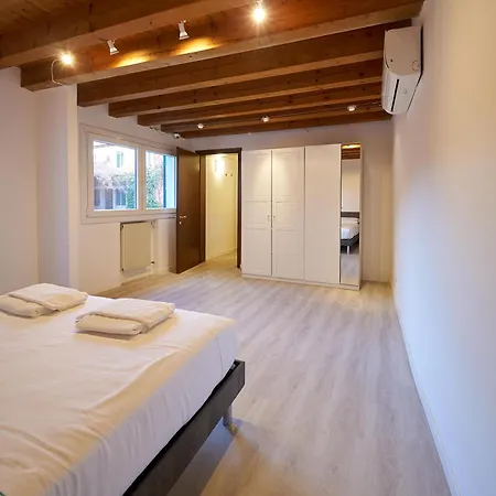 בית נופש House Riva Casa Venezia - *